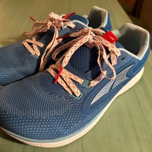 Mens Altra Escalante 3 Road Running Shoes Size 11

Used but plenty of life left